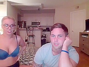 Gorgeous girl gets pounded - SNAP KELYALIE TO CHAT/MEET