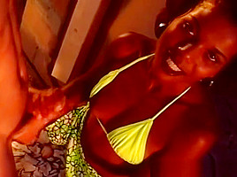 Handjob Massage From A Gorgeous Ebony Babe