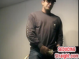 Homemade seduced str8 sucked and wanked by gaydaddy