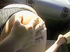 Horny hitchhiker makes it worth his time