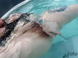 Hot Tattoo Babe Melonie Masturbating In A Jacuzzi Underwater Dildo Closeups