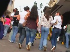 Hot amateur street candid booty
