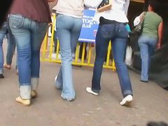 Hot amateur street candid booty