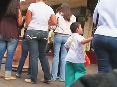 Hot amateur street candid booty