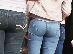 Hot amateur street candid booty