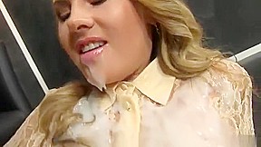 Hot girl clit sucking