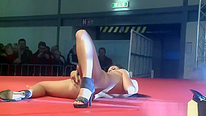 Hot stripper dancing and fingering her snatch