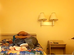 Hotel sex with hot bear/ Sexo en el hotel con un oso