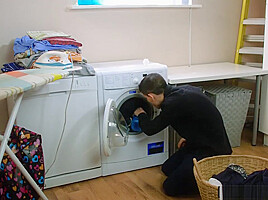 Huge Juggs Milf Valentina Ricci Gets Banged In Laundry Room