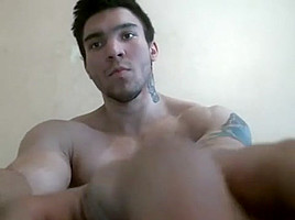 Huge Muscle Man Jerking Off