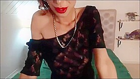 Incredible slim muscular cam girl flexes and oils her biceps