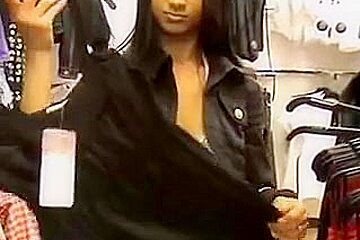 Indian tourist copulates bf in changing room