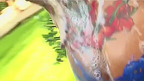 Janine Lindemulder washes her perfect body