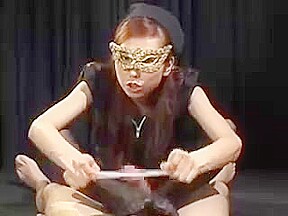 Japan handjob - Do S kamen kuro na-su no oni tekoki seme!