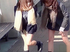 Japanese teens 18+ urinate