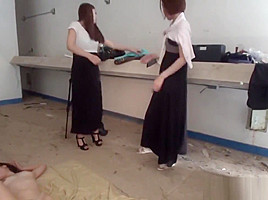 Japanese threesome babes