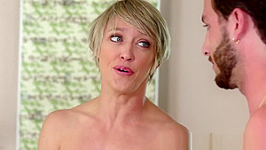 Kinky busty milf rides dick