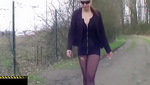 Kowalski Fickt Schlampe In Schwarzen Nylons Outdoor - Huge Boobs