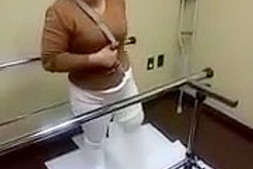 Lak amputee walking whit one crutch