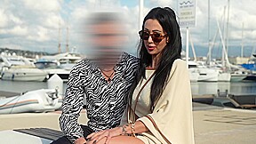 Laura, 34 years old, perfumery saleswoman in Paris and crazy about sex!
