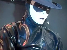 Leather girls porn video with latex lesbians fucking