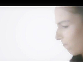 Look Here - Antonia Sainz