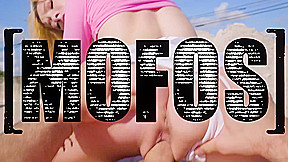 MOFOS - Share My BF - Daisy Stone Scarlett Bloom - Snap A Snatch