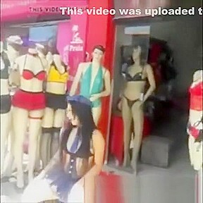 MULHER GOSTOSA DE CALCINHA NA RUA - BRAZILXPORN COM