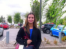 Marina, 20, sociology student 18+ in Paris!