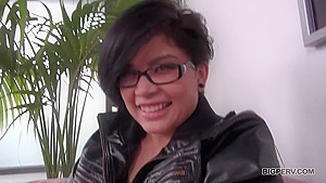 Masturbation Session With Four Eyed Oriental teen 18+ Kami Lee!