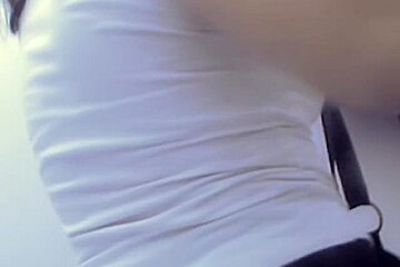 Mature fixes white bikini on the big boobs