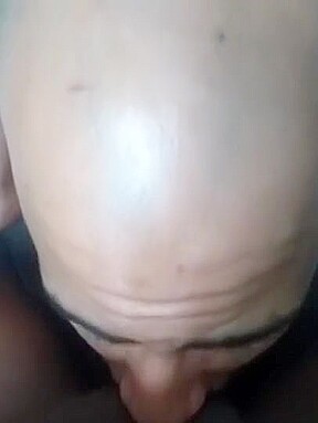 Me eating my wife pussy