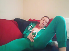 Minny Minx - Cumming In My Onesie