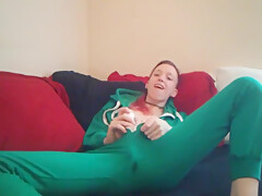 Minny Minx - Cumming In My Onesie