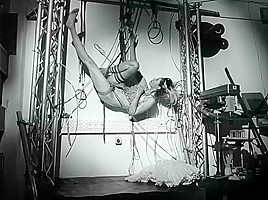 Naked on Stage-60 N5