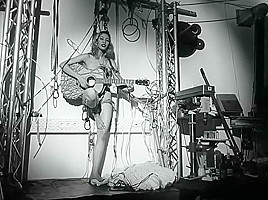 Naked on Stage-60 N5