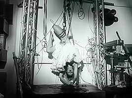 Naked on Stage-60 N5