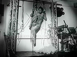 Naked on Stage-60 N5