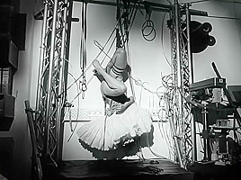 Naked on Stage-60 N5
