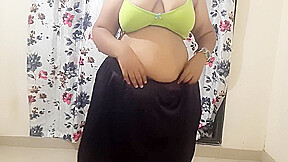 Notty Indian Getting Ready For Her Sex Night