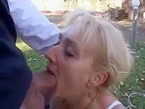Old woman fucked under the tree