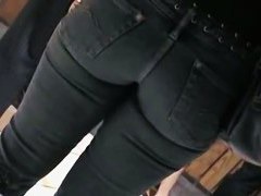 Perfect round ass cadres in this video bitch