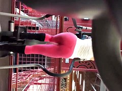 Pink spandex gym booty 2