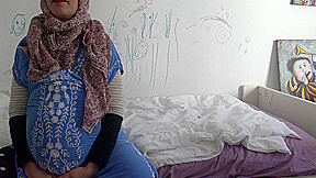 Pregnant Syrian Refugee Fucks In German Brothel