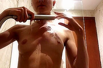 Public Flash Footfetish Golden Shower
