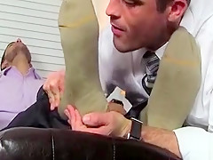 Raw foot fetish play on livecam