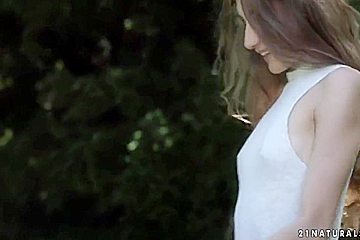 Rebel Lynn - Garden Fuck 6 Min