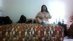 Red Bone In Big Tits Naked Oil Rub / Pussy Play