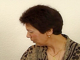 Reife Hausfrauen Scene03