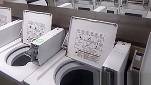 Rough Anal Fucked In A Public Laundromat Msnovember Give Stranger Blowjob POV
